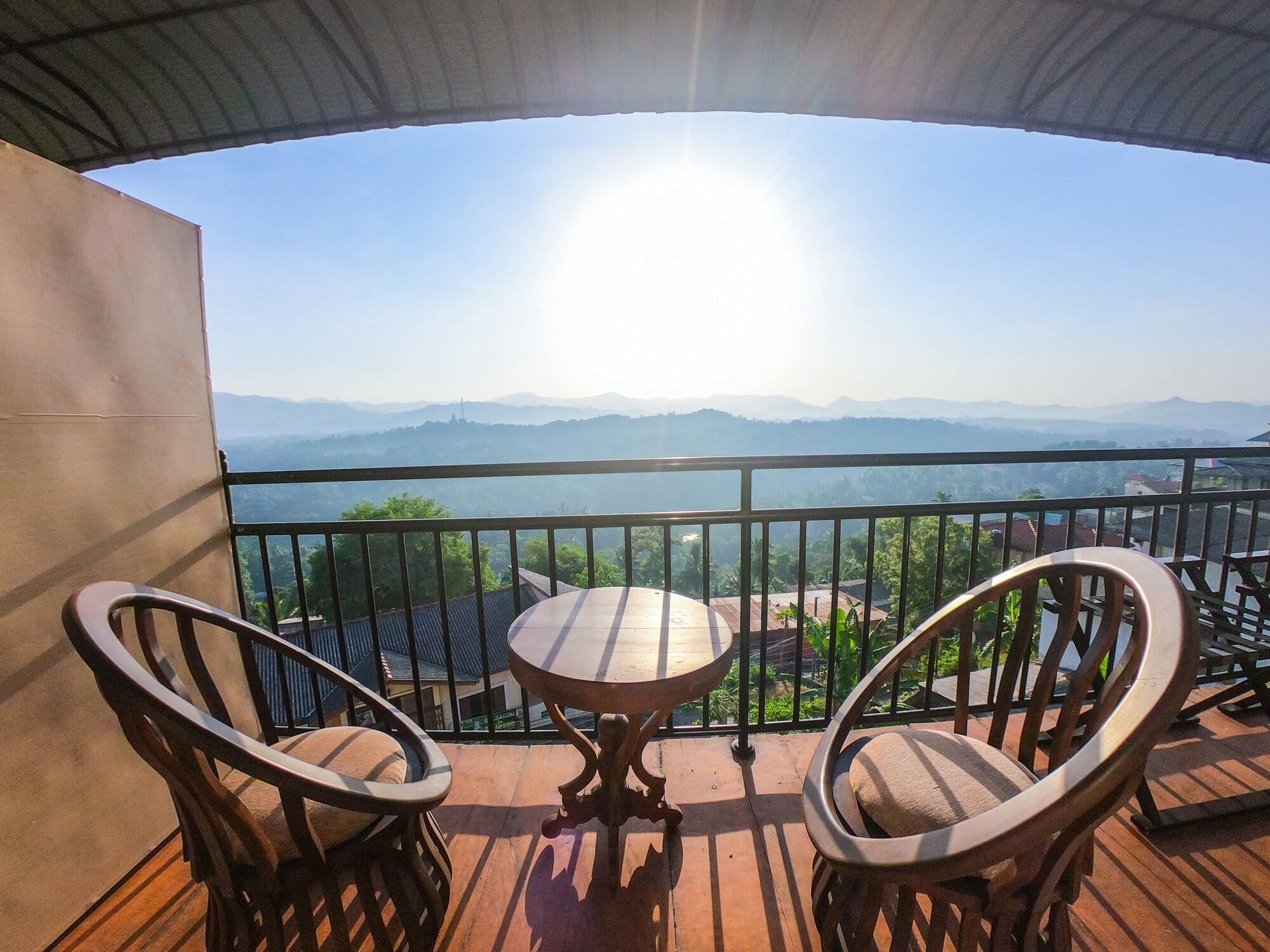 Romance Hills Hotel Kandy Ngoại thất bức ảnh