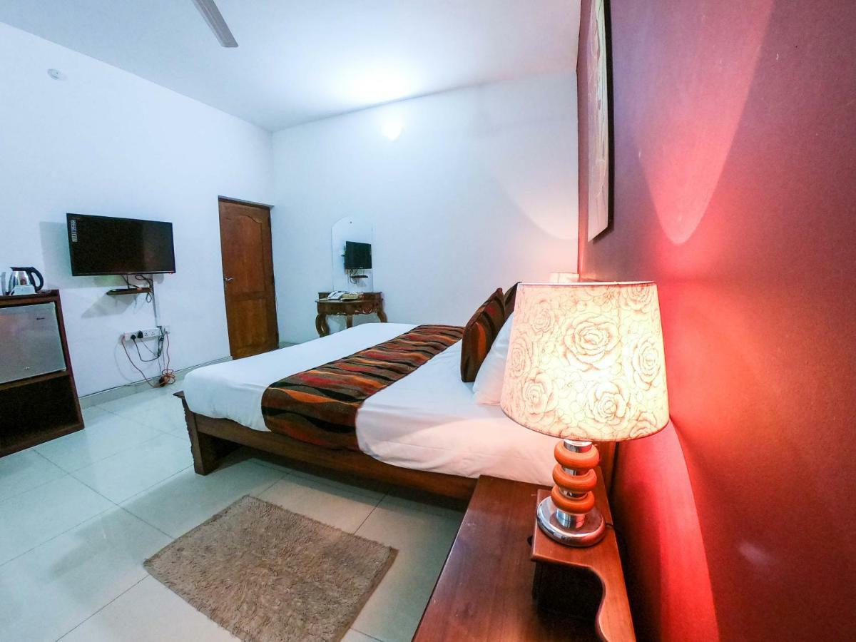 Romance Hills Hotel Kandy Ngoại thất bức ảnh